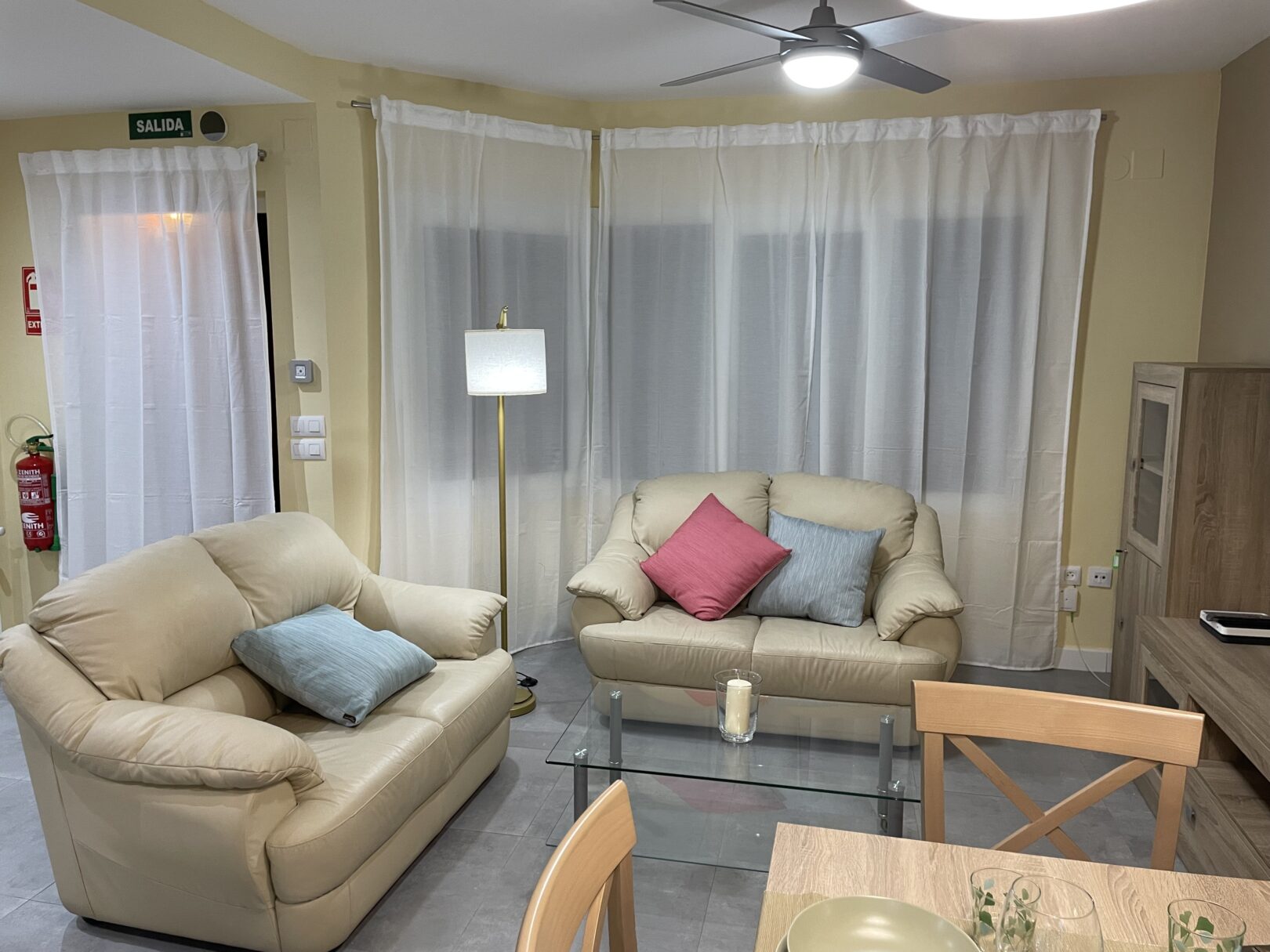 Ceres Home. Villa entera con 2 dormitorios.